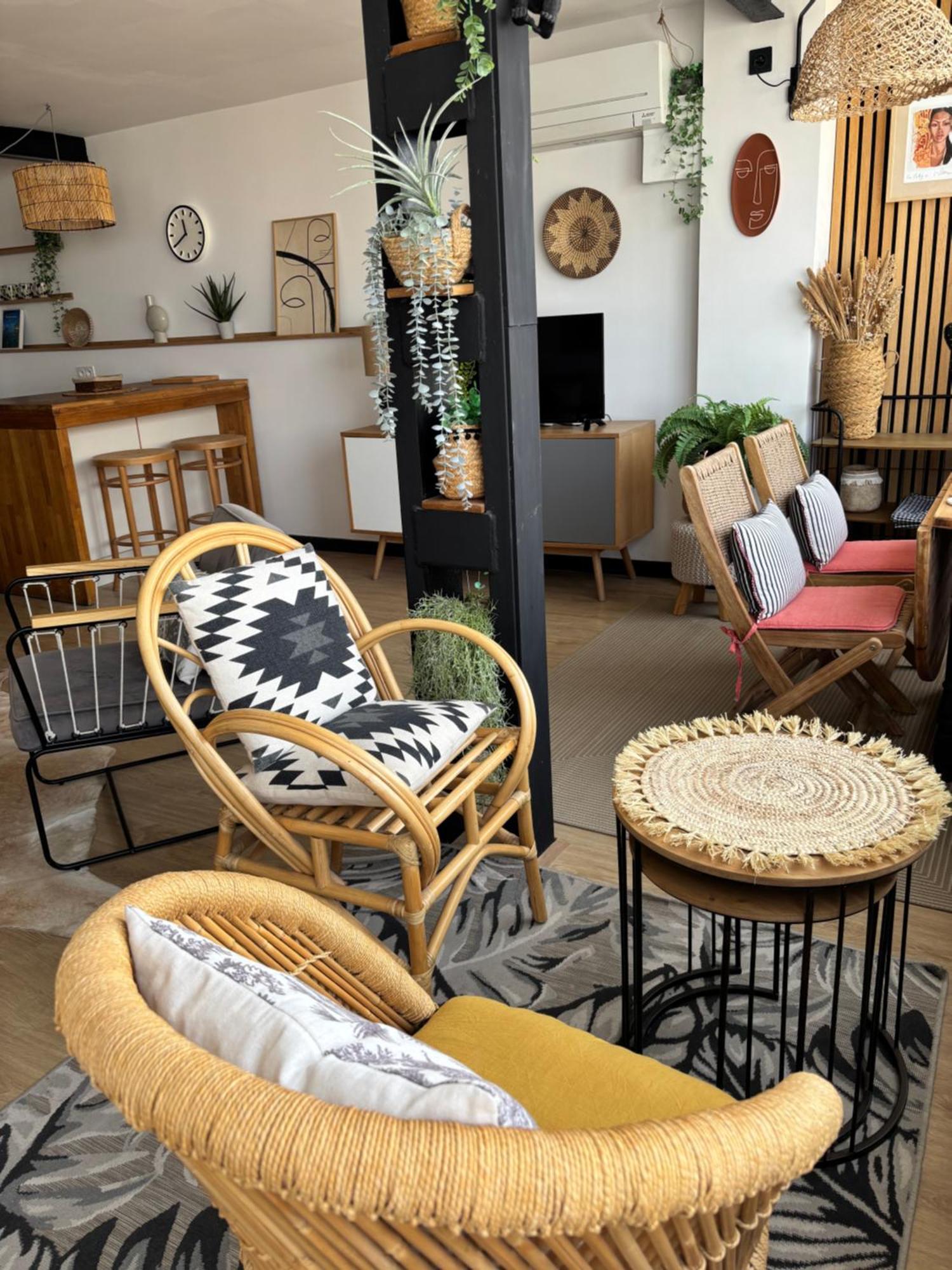 L'Appart-Rosas Boheme Chic, Au Bord De La Mer ภายนอก รูปภาพ